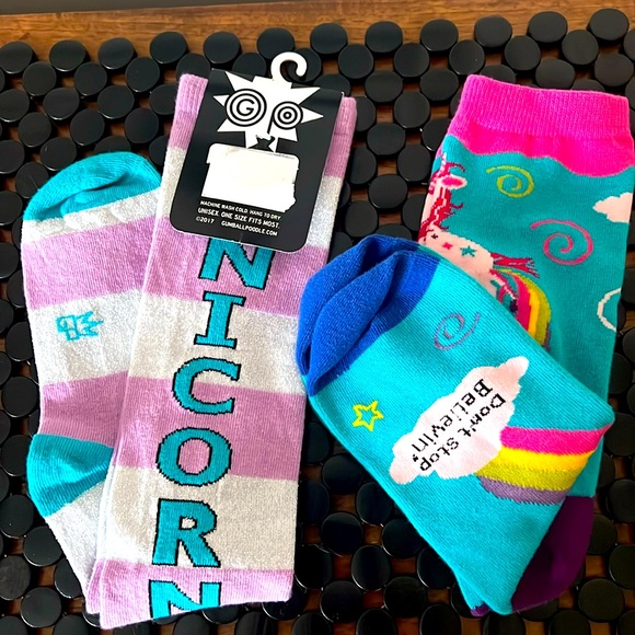 Unicorn Socks 2 Pack - Picture 1 of 8